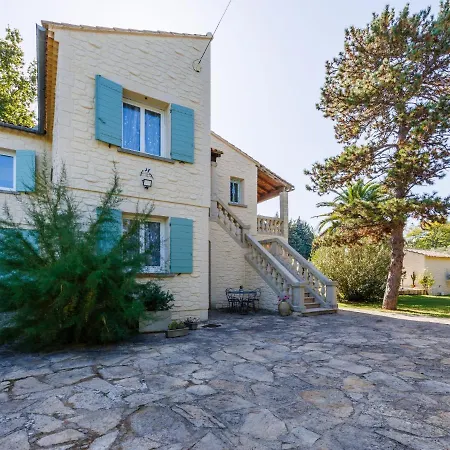 L'aouzet By Interhome * Uzes